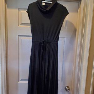 Vintage black, pleated maxi dress (from 70's/80's)